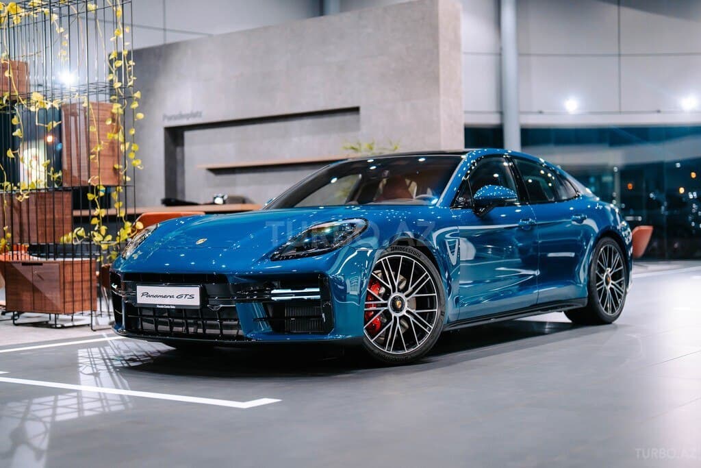  Panamera GTS Porsche